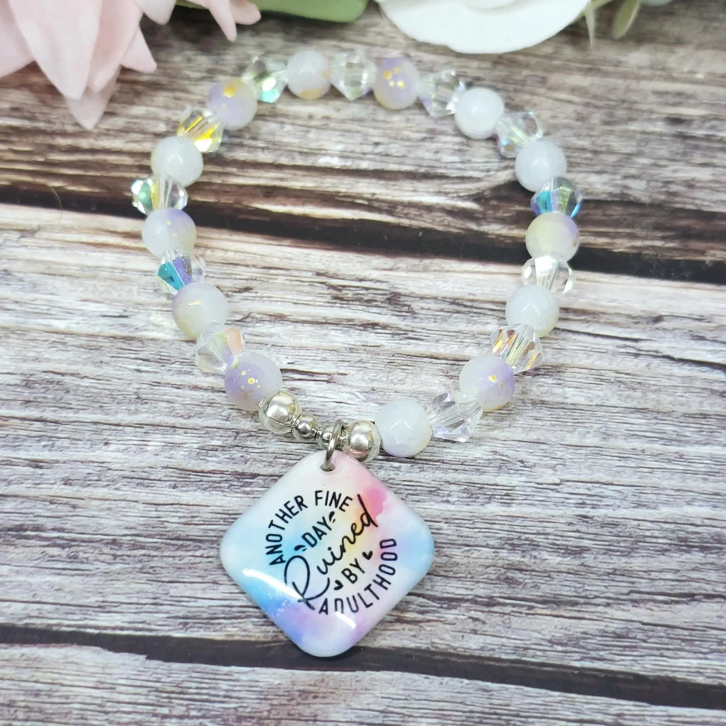 17cm Handmade Beaded Bracelet with Unique Charm – Glass or Gemstone Beads (68a)
