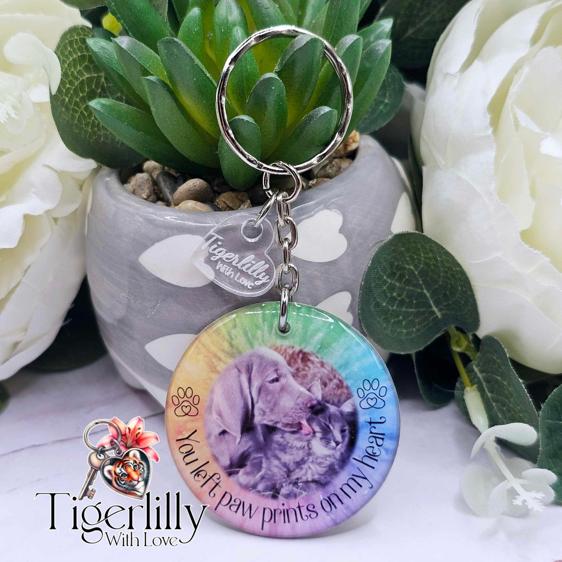 personalised pet memorial photo keyring UK with dog photo