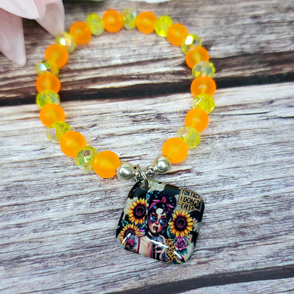 16 cm fun fact: i don't care charm bracelet (22a)